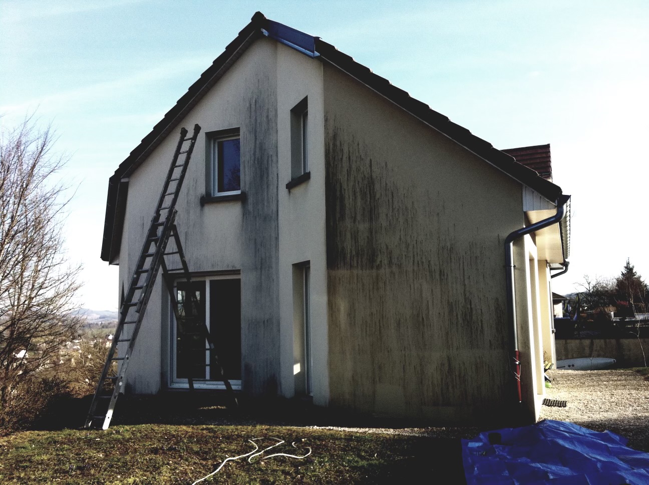 Façade avant traitement à Louhans